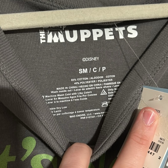 5 for $20! Disney The Muppets Kermit the Frog Short Sleeve Tee size large - Picture 2 of 4